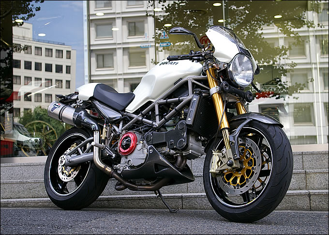 ドゥカティDUCATIモンスターMONSTERバグスターBAGSTERタンクカバー S2R 1000 S4 S4R S4RS 900 600