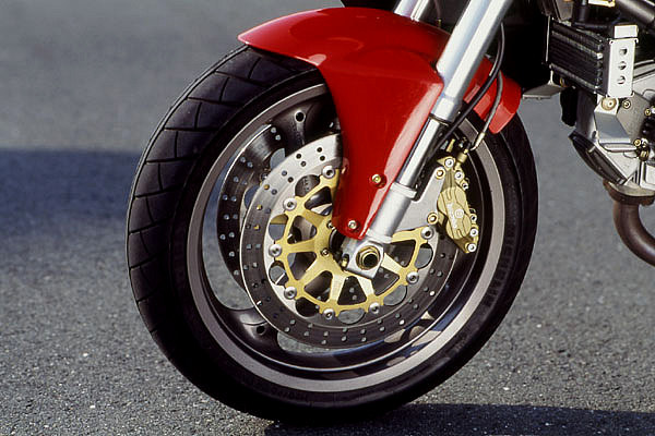 スーパースポーツSS900の画像