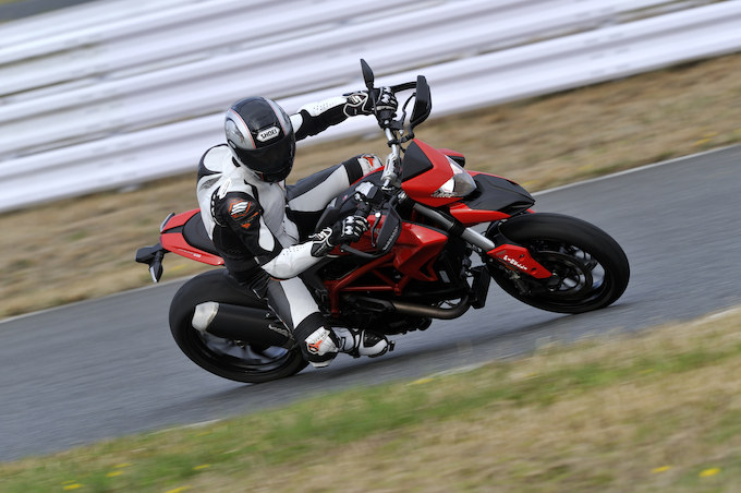 ハイパーモタード939の画像