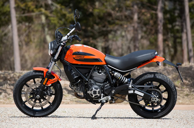 ドゥカティ スクランブラーsixty2 試乗インプレッション バージンドゥカティ