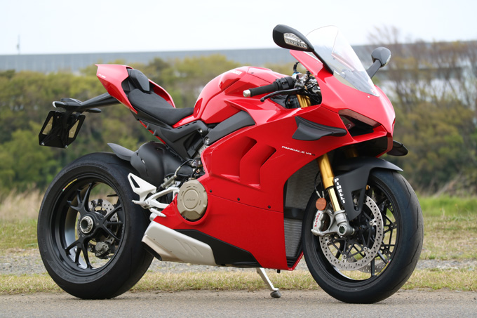 「Ducati Panigale V4S（パニガーレ V4S）試乗記」誰もが楽しめる214馬力にリボーンの画像