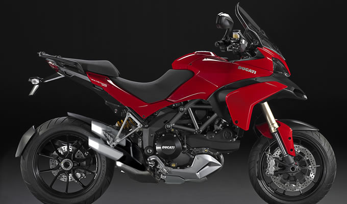 ムルティストラーダシリーズ 2011年式モデルカタログ