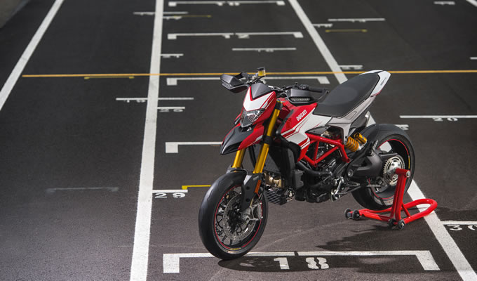 ハイパーモタードシリーズ 2016年式モデルカタログ