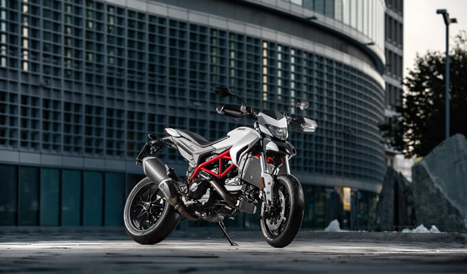 ハイパーモタードシリーズ 2017年式モデルカタログ