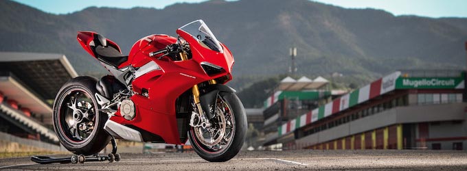 DUCATI2018年式モデルカタログ