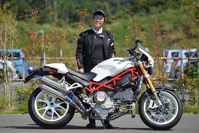 DUCATI S4Rテスタストレッタ