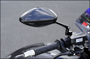 フランジ部分が改良され、フィッティングの自由度が増しているNK１。写真のディアベルに装着されているのは T-4 タイプ。