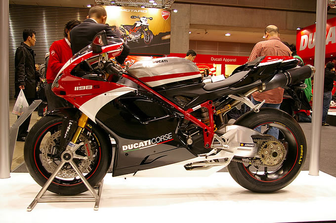 東京モーターサイクルショー DUCATIブースレポートの画像