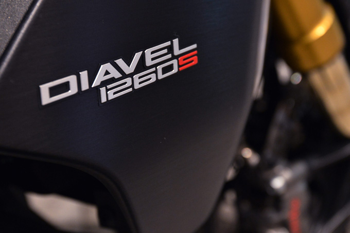 スーパーバイクとスポーツネイキッド、クルーザーをブレンド新型ディアベル1260プレスカンファレンスの画像