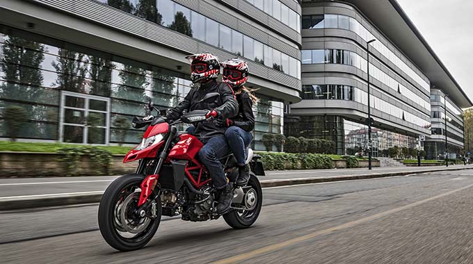 ドゥカティの人気モデルを手に入れてオリジナルヘルメットをゲット！「Together with Ducati ヘルメットプレゼントキャンペーン」01画像