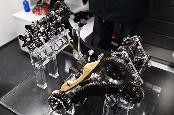 3月の発売が迫ったドゥカティの新型ムルティストラーダV4に搭載されるV4グランツーリスモ・エンジンのメディアテクニカルワークショップの04画像