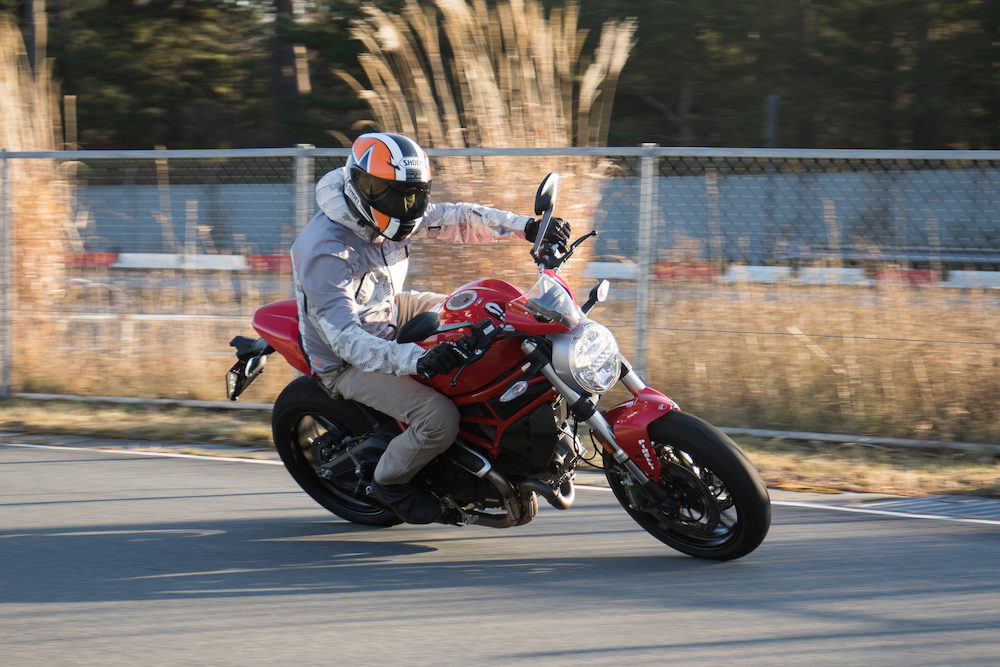 ドゥカティ初代モンスターにインスパイアされた空冷モンスター797＋
