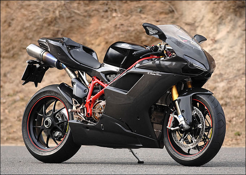 ライディングハウス　DUCATI　DSエンジン用　カーボンタイミングベルトカバー　メッシュ スーパーバイク1098S ライディングハウス カスタムDUCATI | バージン