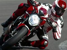 Ducati Monster 1200 R – The most powerful naked Ducati everの画像