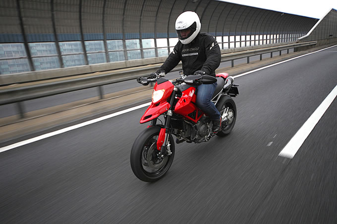 試乗インプレ【予告編】ハイパーモタード1100 EVO トピックス