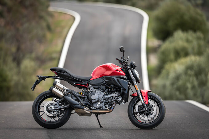 【ドゥカティ 新型モンスター 海外試乗記】伝統を受け継ぎつつ“最も乗りやすいドゥカティ”へと深化 08画像