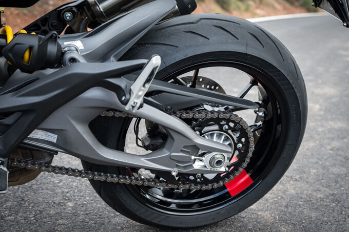 【ドゥカティ 新型モンスター 海外試乗記】伝統を受け継ぎつつ“最も乗りやすいドゥカティ”へと深化 14画像