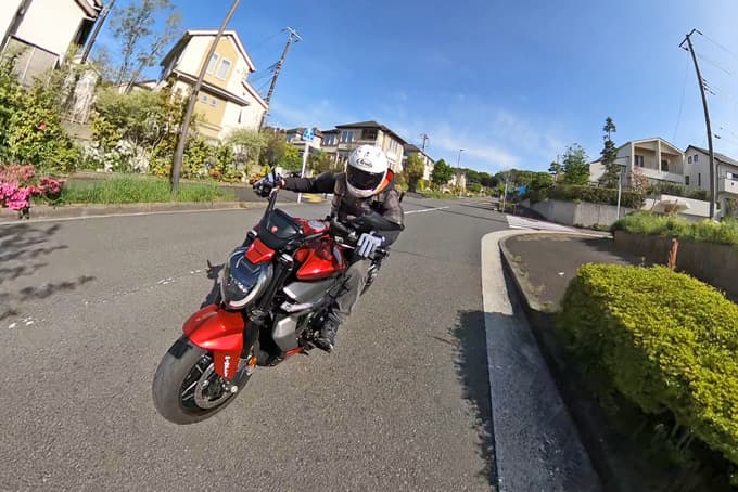 【ドゥカティ Xディアベル V4 試乗記】 美しきスポーツクルーザーは、 異次元的加速を極める!! 08画像